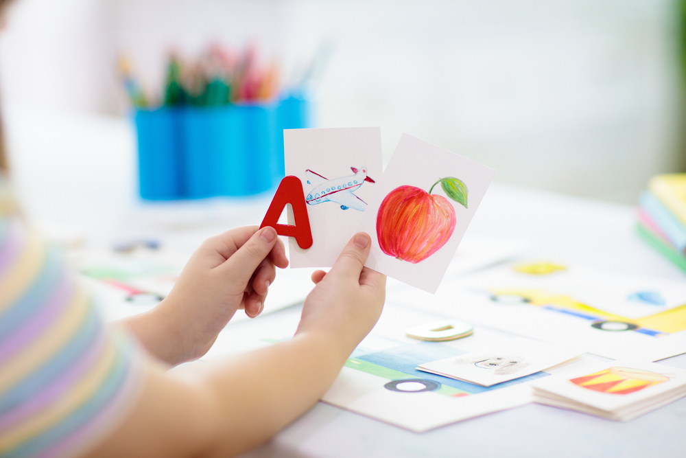 Méthode syllabique : comment apprendre à lire à mon enfant ?