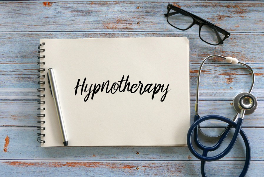 Devenir hypnothérapeute : un métier accessible à tous ?