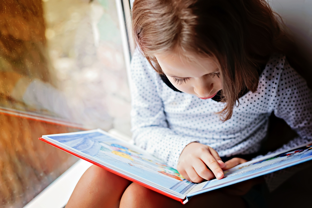 Livres montessori : que peuvent-ils apporter à votre enfant ?