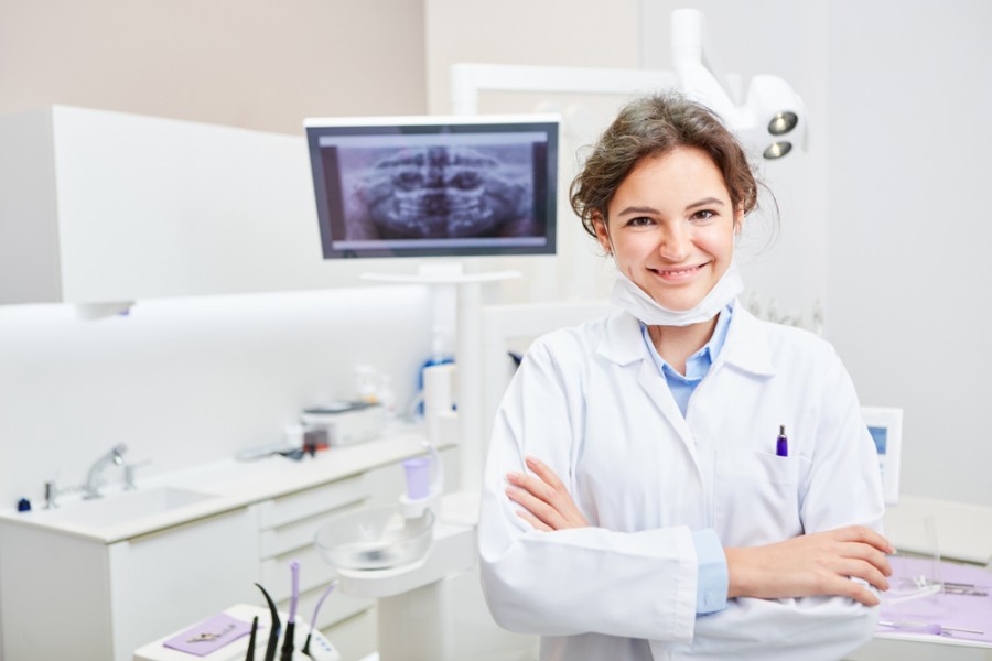 Quelle formation pour devenir assistant dentaire ?